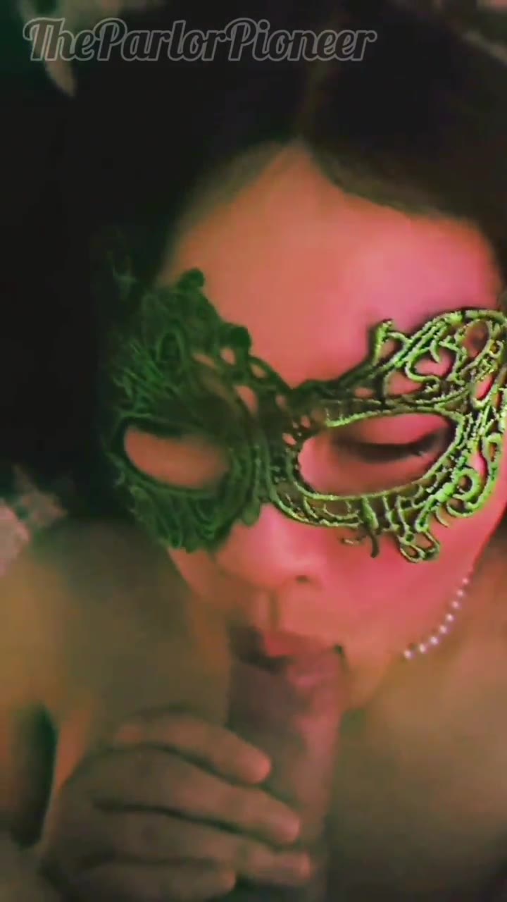 Best Massage Oil For Sex — POV: Asian hottie shows off mouth skills for the camera