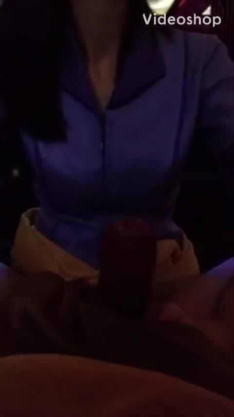 Massage Parlor — Thigh Massage By Vietnamese Mlif